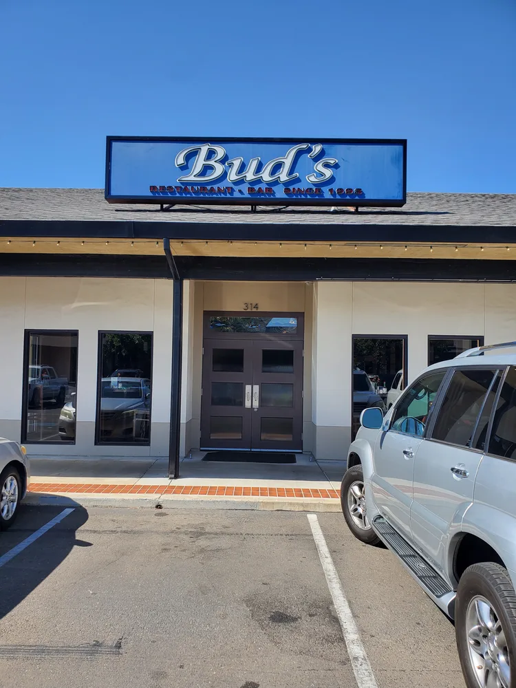 Bud's Seafood Grille business photo