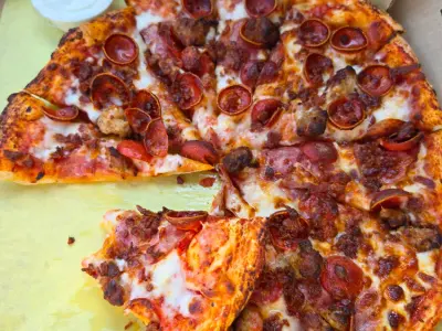 Holy Crust Pizza, Google photo 2