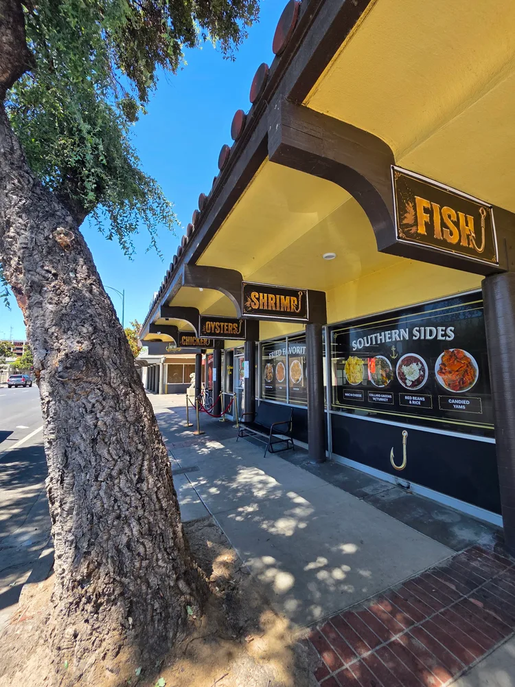 Just Hooked Seafood & Poultry Cuisine business photo