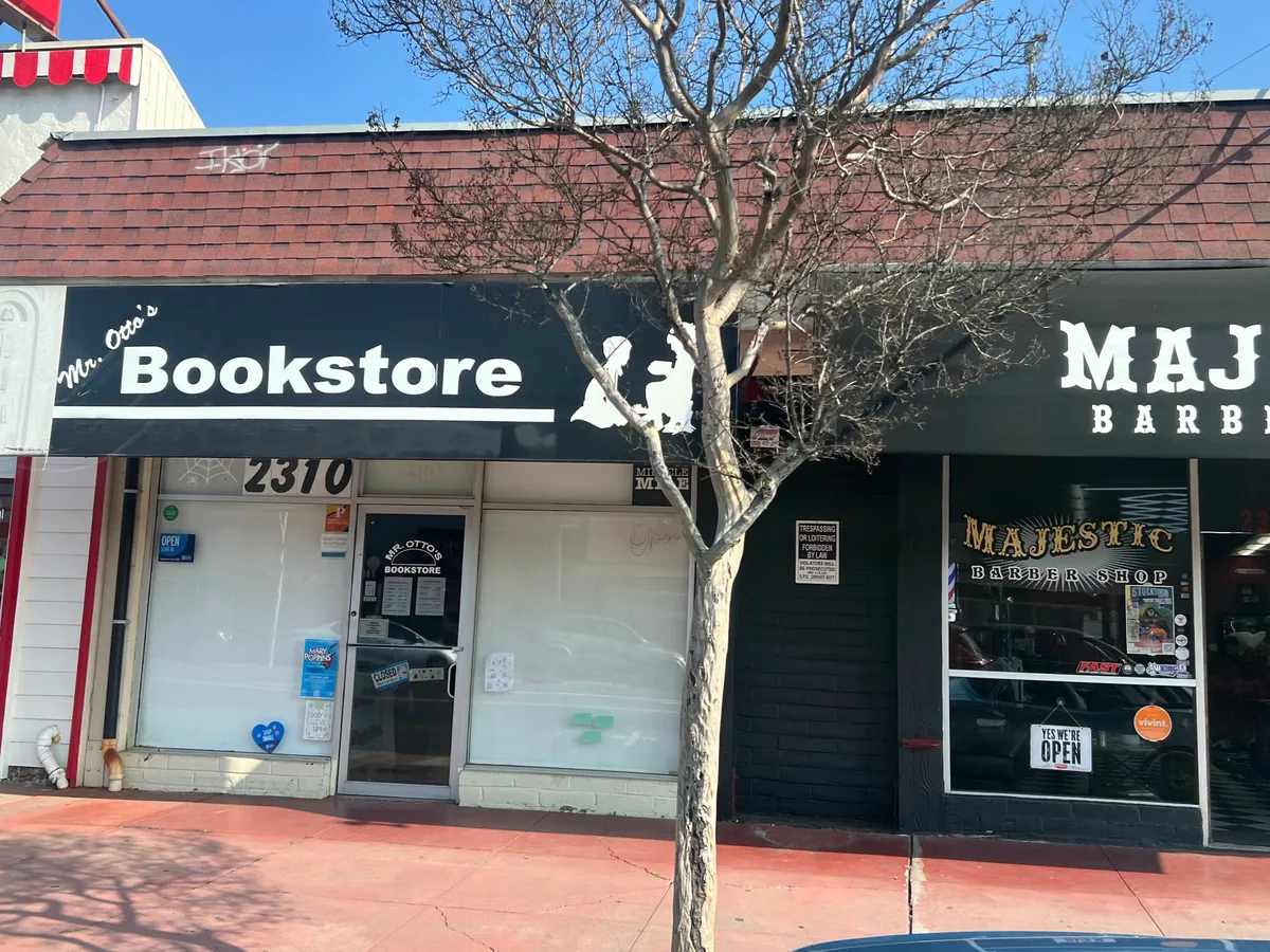 Mr. Otto's Bookstore business photo