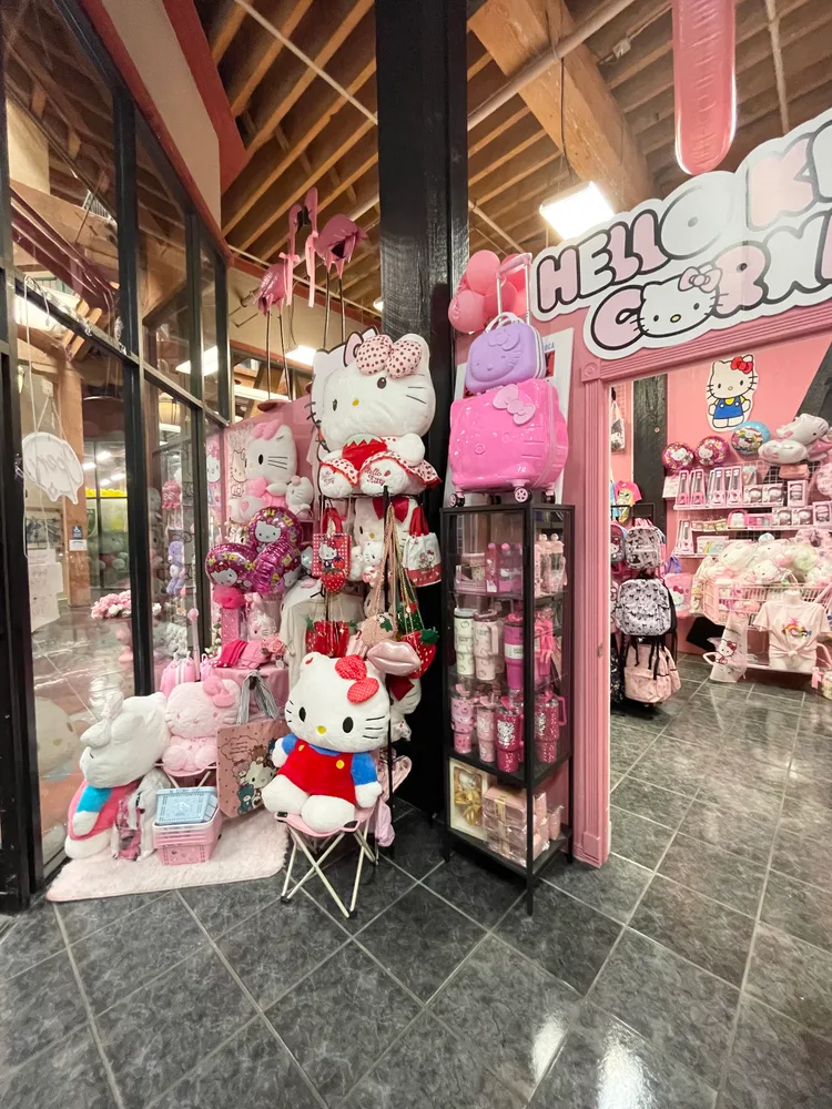 Pink Corner - Gifts & Collectibles business photo